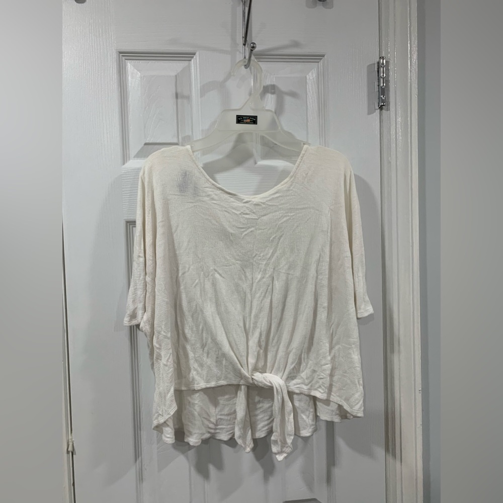 Cute White Size Large Iz Byer Crop Top
